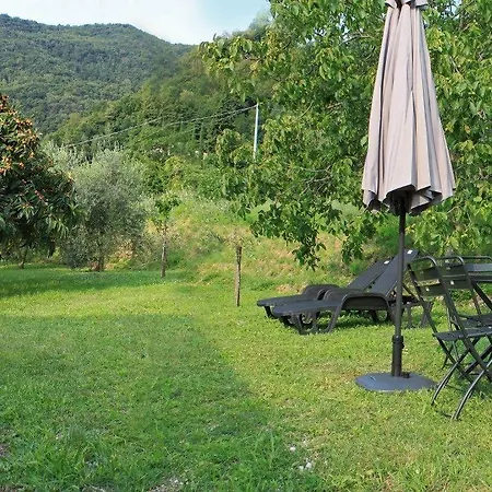 Casa Gina Garden And View By Gardadomusmea Prázdninový dům *